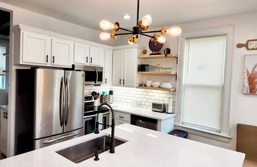 Franklin Park House | Just Renovated. Private Yard. Minutes to Park, Hospitals, Restaurants