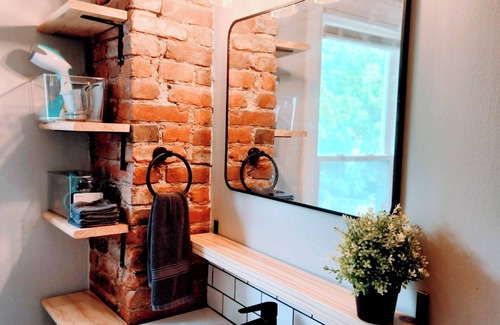 Franklin Park House | Just Renovated. Private Yard. Minutes to Park, Hospitals, Restaurants