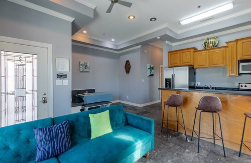 South Padre Island Condo | Just steps from beach-Gone Coastal Condo