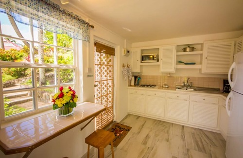 Marigot Bay Villa | Just steps to the beach