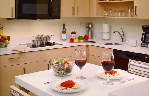 Andover Hotel | Just What You Were Looking For! 2 Modern Units, Pet-Friendly, Parking, Pool!