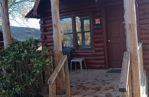 Gore Cabin | Just What You Were Looking For! Full Kitchen, Outdoor Pool, Free Parking