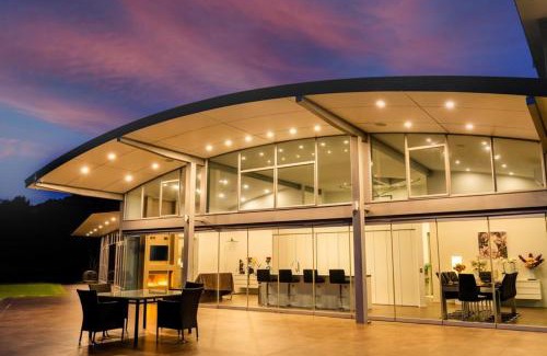 Waiwera Villa | JV Villa