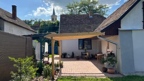 Nagyborzsony Apartment | Kékmacska Vendégház Nagybörzsöny