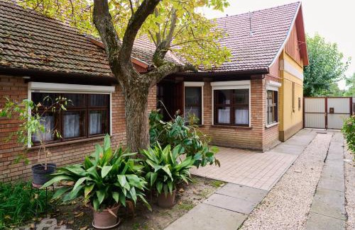 Hodmezovasarhely Apartment | Kölcsey Vendégház