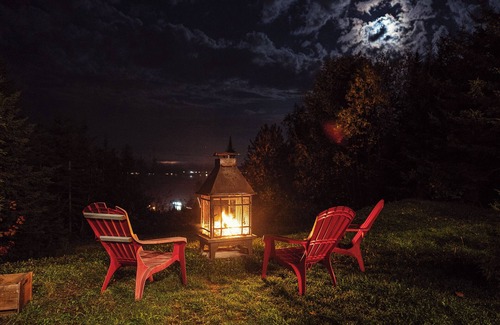 Saint-Joseph-de-la-Rive Ski Chalet | KØZŸA Charlevoix - Spa, fleuve et calme