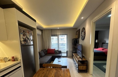 Bornova Apartment | Küçükpark civarı 1+1 Klimalı daire