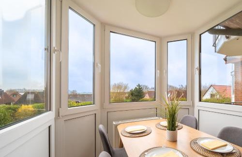 Cappel-Neufeld Apartment | Küstenperle Nordsee mit Balkon und Sauna