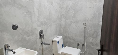 Jabalpur Hotel | K & K Hotel