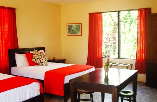 Nosara Resort | K-Rae's Irish Pub and Inn - Cabina Roja