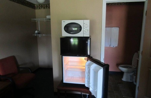 Baldwin Hotel | K-River Motel & Campground