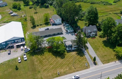 Clayton Apartment | K's Motel with Stunning St. Lawrence River Views - Room 8