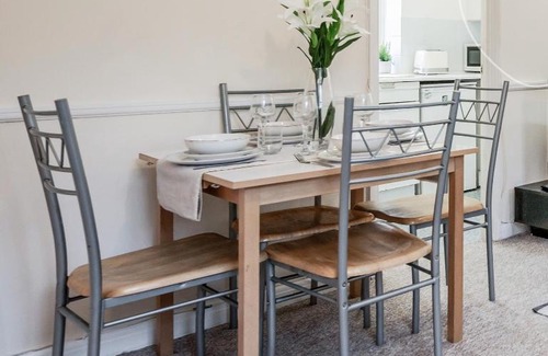 Hatfield Apartment | K Suites - The Galleria II