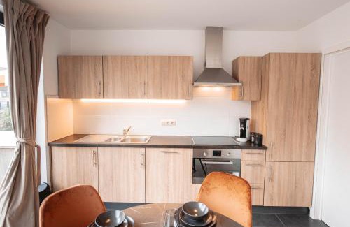 Zaventem Apartment | K&Y suites 2 Brussels airport 500m!