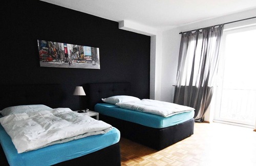 Altstadt-Nord Apartment | K19e City Apartment on Friesenplatz in Cologne for 6 people including free WiFi