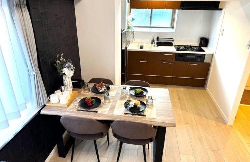 Naka Ward Apartment | K2 square 704