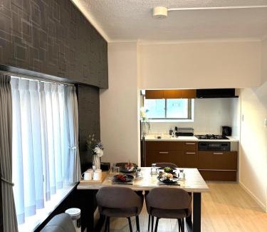 Naka Ward Apartment | K2 square 704
