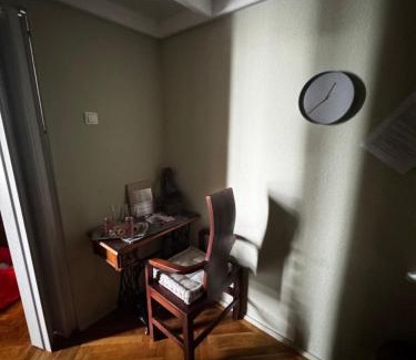 Nepszinhaz negyed Apartment | Kabin