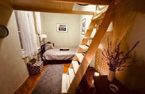 Nepszinhaz negyed Apartment | Kabin