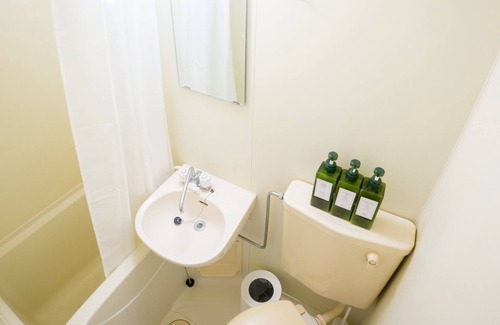 Nakano Apartment | Kabukicho、Shinjuku 4 mins by train丨Convenience store 3 mins away｜Independent kitchen and bathroom｜Shinjuku, Kabukicyo 4 mins丨Oumekaku301