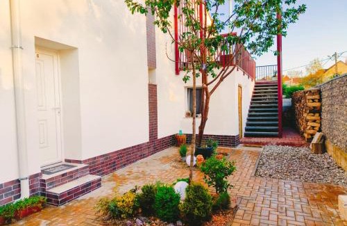 Sinmartin House | Kaffeinn Specialty Coffee Baile 1 Mai