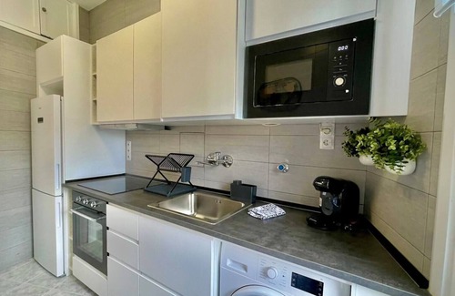 Basurto-Zorroza Apartment | Kai Bilbao - Apt next to the ria