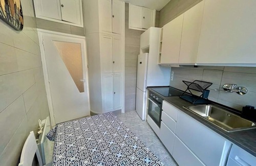 Basurto-Zorroza Apartment | Kai Bilbao - Apt next to the ria