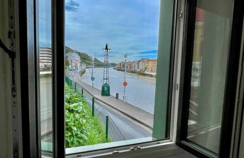 Basurto-Zorroza Apartment | Kai Bilbao - Apto junto a la ria