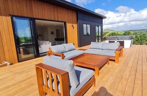 Kaiwaka House | Kaipara Harbour Views. Private estate with Farm park surrounds.