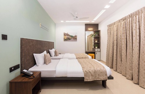 Mylapore Tiruvallikk Hotel | KAIRA PARK