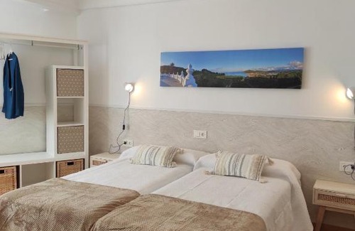 Zarautz Apartment | Kaixo Salegi Piso centro 2h-Salon-2wc-Parking-ESS02940