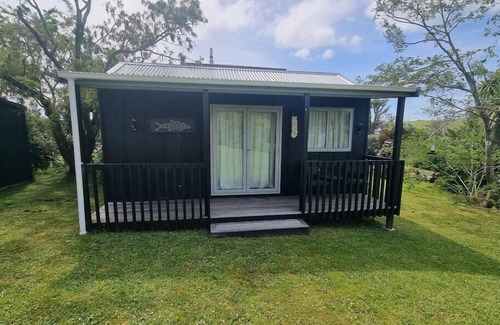 Tawharanui Cabin | Kaka Cabin with amazing views and birdlife