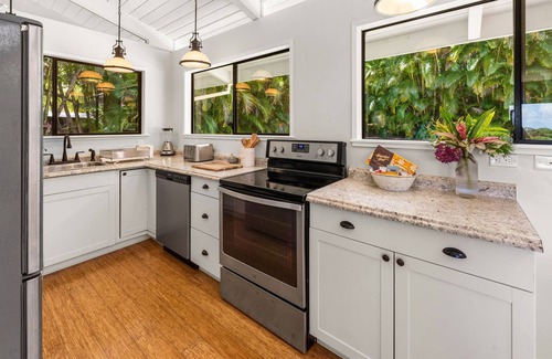 Pauwela Bed & Breakfast | Kalani