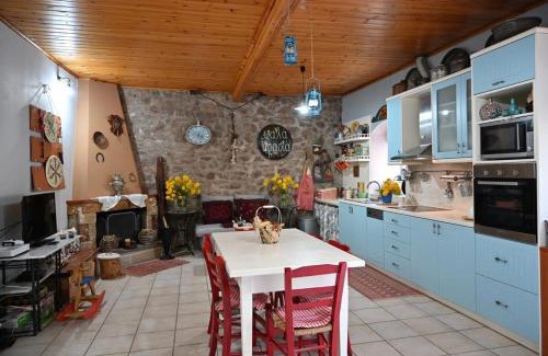 Ano Vlasia House | Kalavrita Winter Retreat - Homely Spacious Chalet