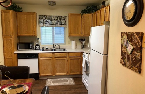 Kalispell Condo | Kalispell - Second Floor Furnished C2 Condo for Long Term monthly Rentals