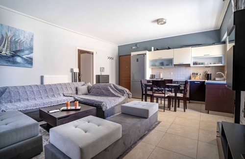 Moschato-Tavros Apartment | Kalithea train station 1bedroom 2persons