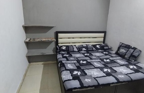 Ujjain House | Kalpeshwar Homestay
