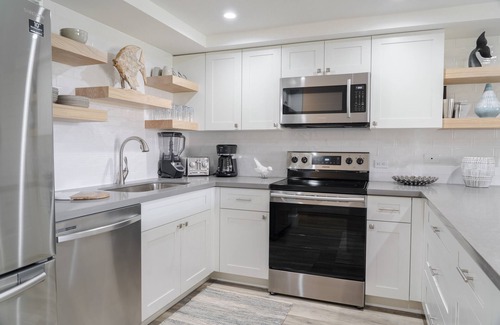 Kihei Condo | Kamaole Sands Remodeled 1 Bed 2 bathroom, Split AC, king bed