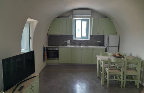 Kithira House | Kamara maira arch house