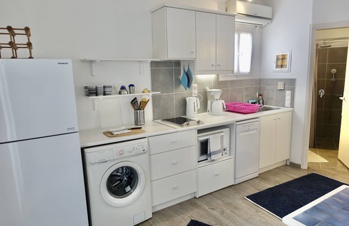 Naxos Villa | Kamari Villa-A2-w/private pool & outdoor spa-Jacuzzi
