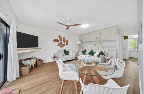 South Mission Apartment | Kamboola 5 Beach Breeze
