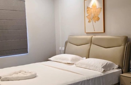 Thalassery Hotel | Kanak Residency