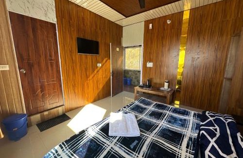 Sakalana Range Hotel | Kanatal's Valley View INN