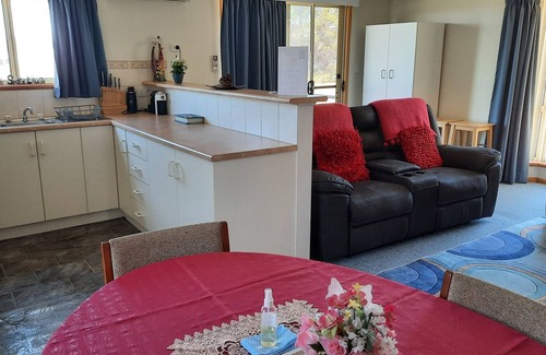 Kingscote Cottage | Kangaroo Island Accommodation