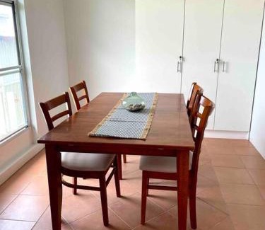 Kingscote Apartment | Kangaroo Island Seabright Garden Cottage