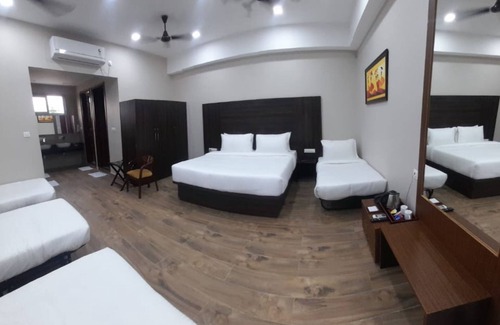 Islampur Hotel | Kankidham Lords Inn