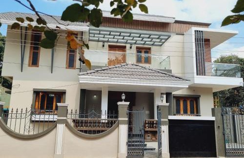 Thanjavur House | Kanna Nivas - Heritage Villa
