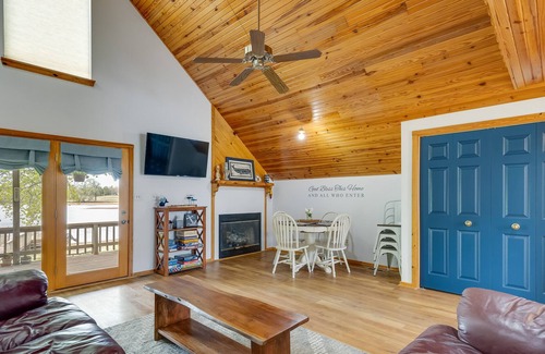 Anthony Cabin | Kansas Vacation Rental w/ Boat Dock & Lake Access
