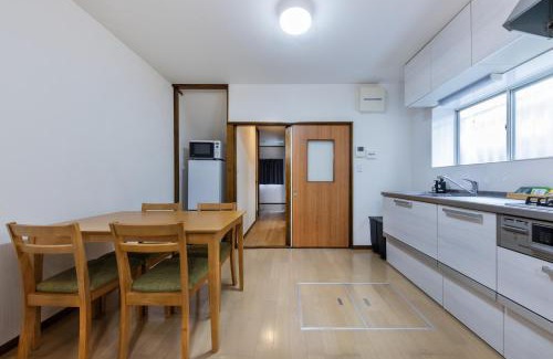 Joto House | Kaori 香