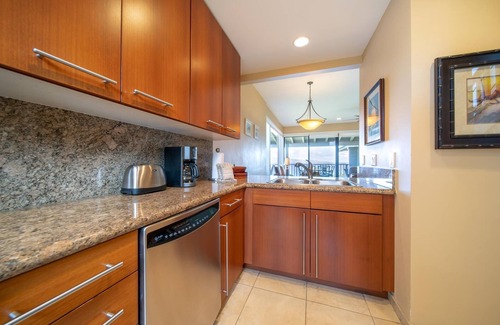 Napili Condo | Kapalua Bay Villa 14B2 Gold Ocean View 1 Bedroom